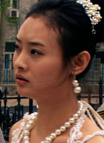 床上妖物的她